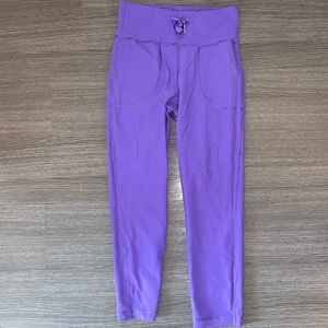 Lululemon reversible crop
